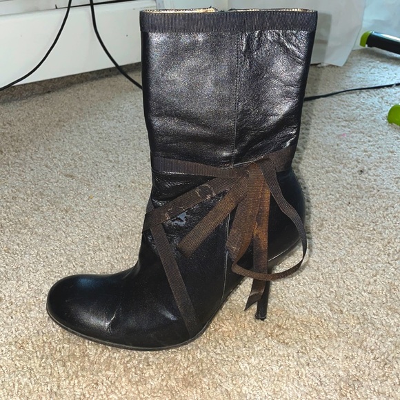 Black heel booties - Picture 1 of 1